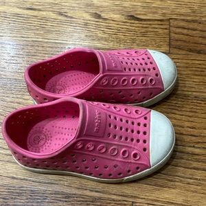 Girls pink Natives